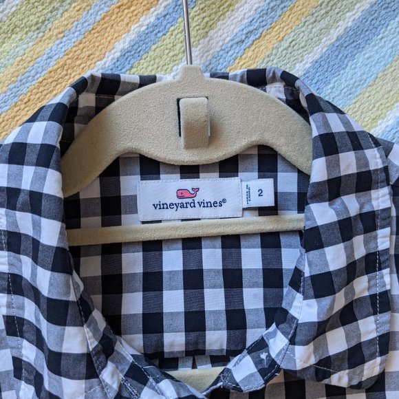 ⭐ Vineyard Vines Black and White Gingham Popover size 2 - Picture 3 of 13
